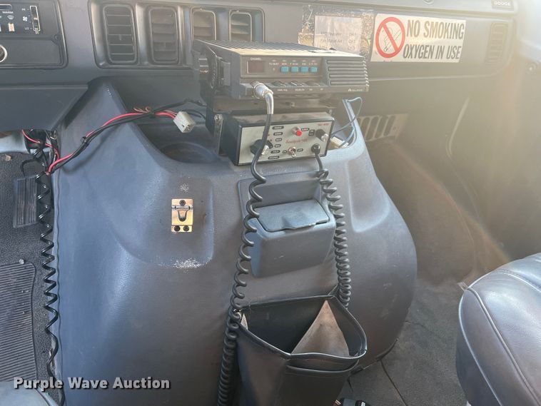 image for item MR9886 1991 Dodge Ram Wagon B350  rescue vehicle