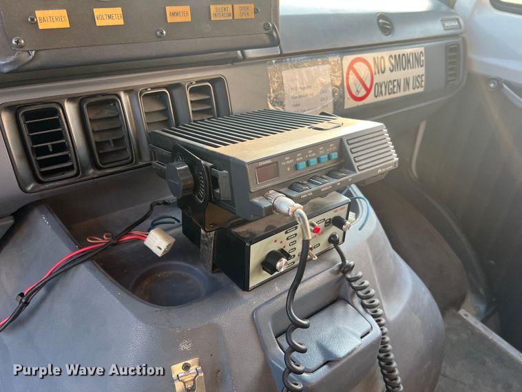 image for item MR9886 1991 Dodge Ram Wagon B350  rescue vehicle