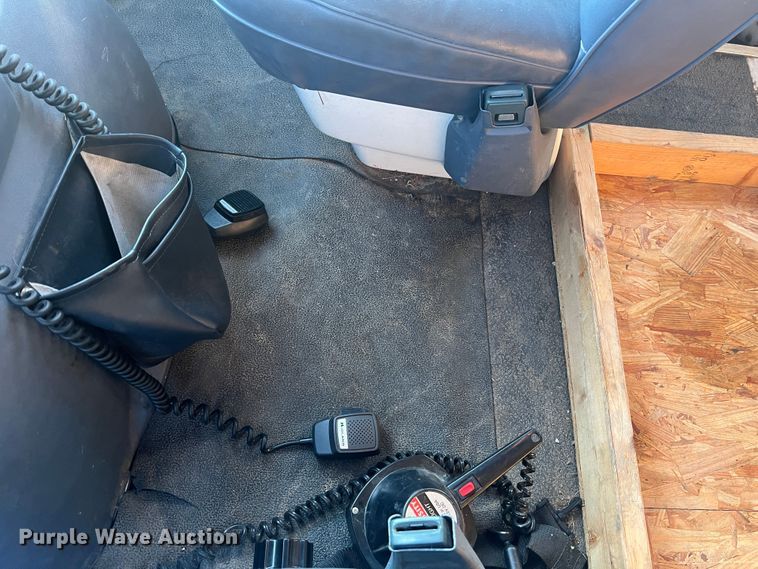 image for item MR9886 1991 Dodge Ram Wagon B350  rescue vehicle