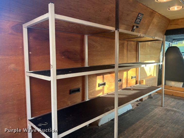 image for item MR9886 1991 Dodge Ram Wagon B350  rescue vehicle