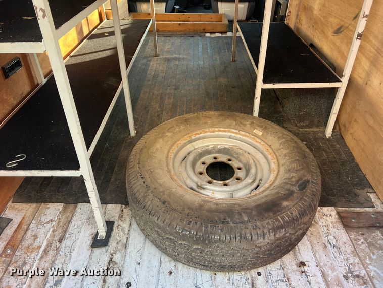 image for item MR9886 1991 Dodge Ram Wagon B350  rescue vehicle