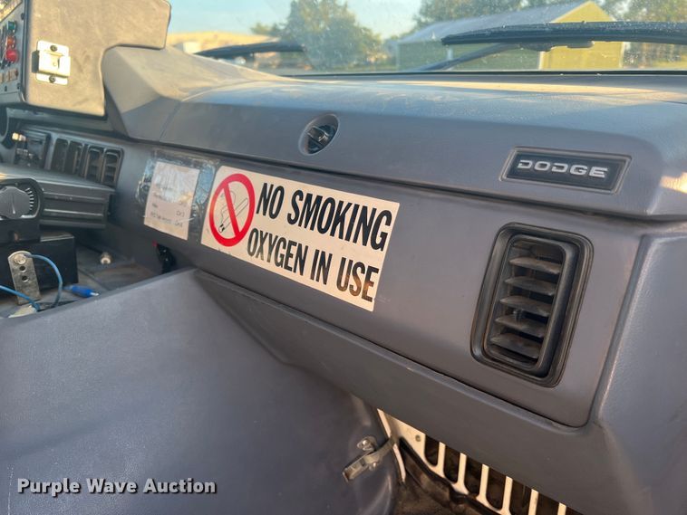 image for item MR9886 1991 Dodge Ram Wagon B350  rescue vehicle