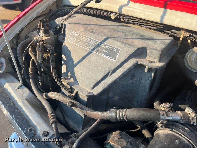 image for item MR9886 1991 Dodge Ram Wagon B350  rescue vehicle