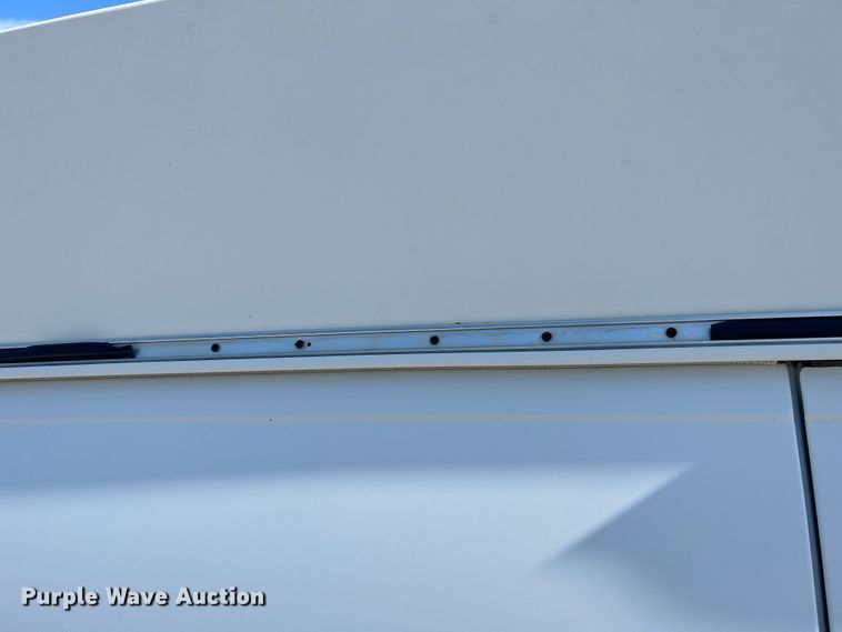 image for item MR9889 1997 Ford E350 Super Duty  ambulance