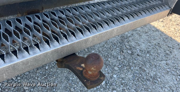 image for item MR9889 1997 Ford E350 Super Duty  ambulance