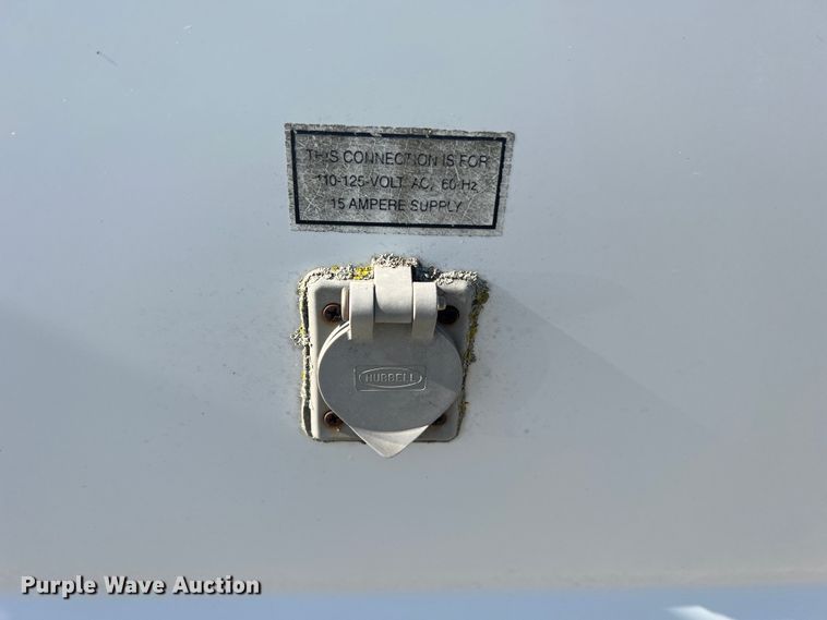 image for item MR9889 1997 Ford E350 Super Duty  ambulance