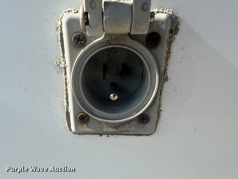 image for item MR9889 1997 Ford E350 Super Duty  ambulance