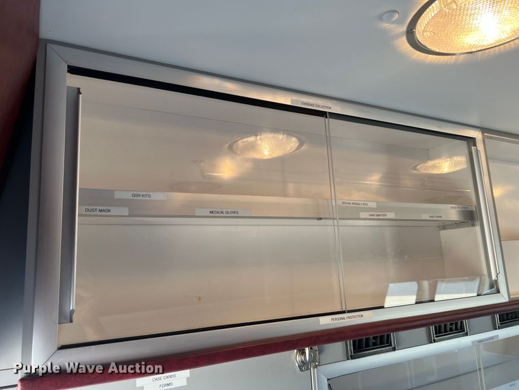 image for item MR9889 1997 Ford E350 Super Duty  ambulance