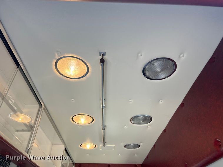 image for item MR9889 1997 Ford E350 Super Duty  ambulance