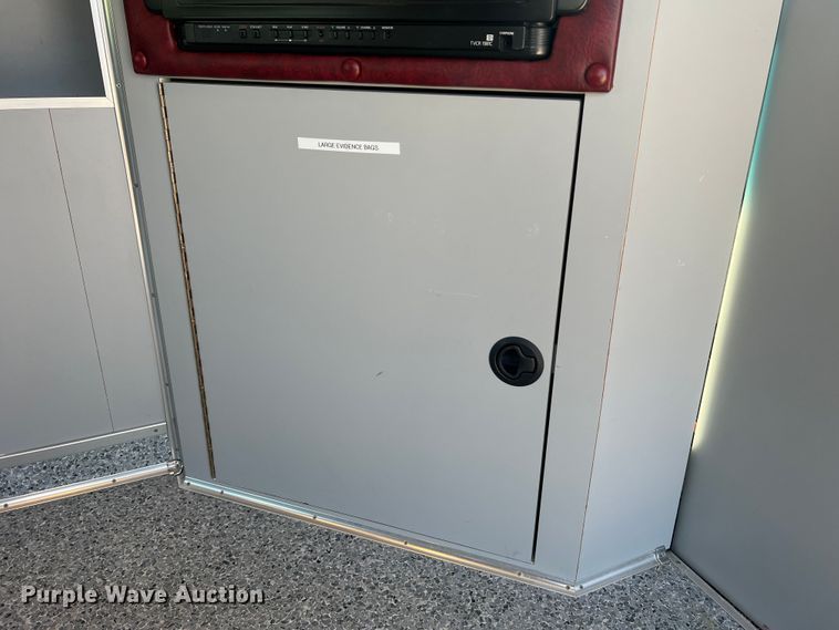 image for item MR9889 1997 Ford E350 Super Duty  ambulance