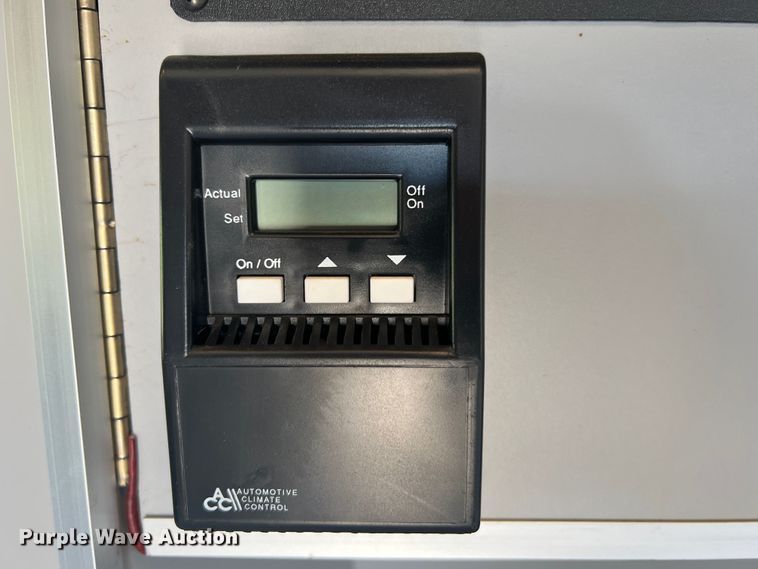 image for item MR9889 1997 Ford E350 Super Duty  ambulance