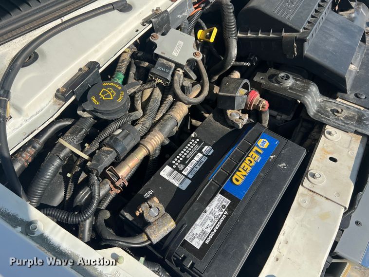 image for item MR9889 1997 Ford E350 Super Duty  ambulance