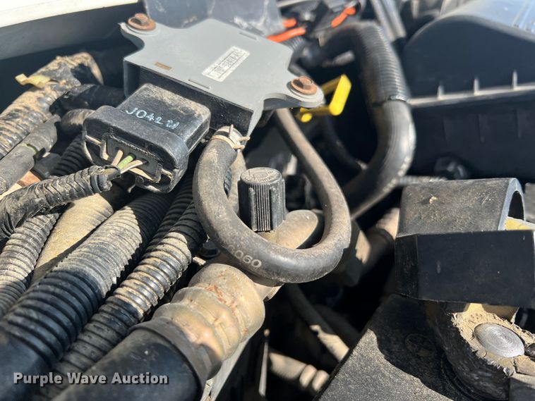 image for item MR9889 1997 Ford E350 Super Duty  ambulance