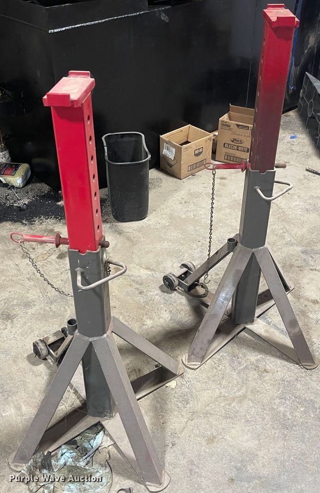 image for item MU9255 (2) Gray WL-30 wheel lift systems