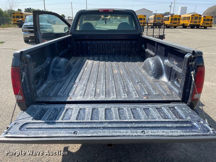 image for item MU9256 2000 Ford F150  pickup truck