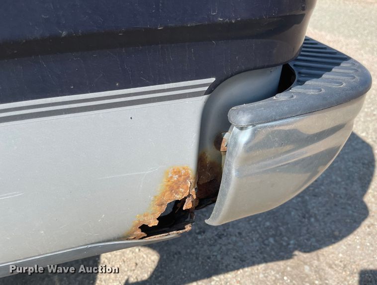 image for item MU9256 2000 Ford F150  pickup truck