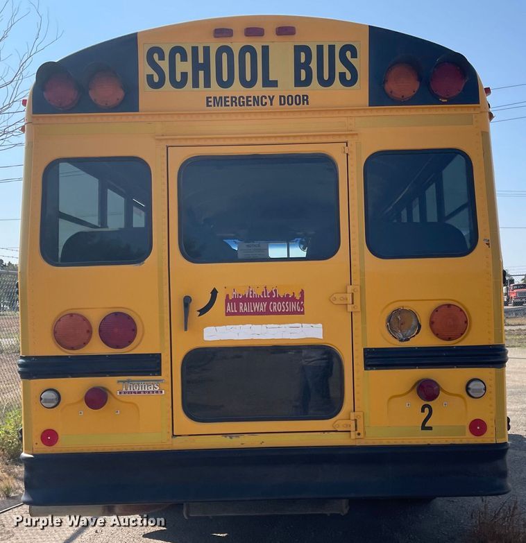 image for item MU9257 2004 Freightliner FS65  school bus