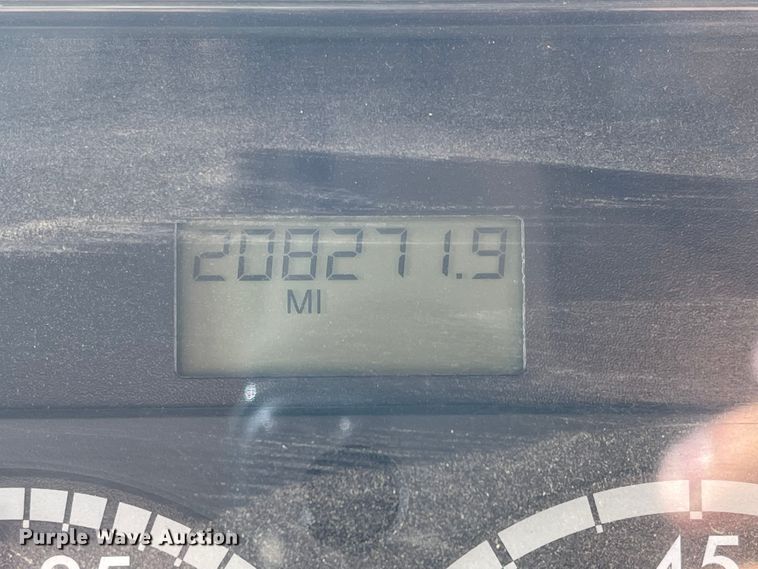 image for item MU9257 2004 Freightliner FS65  school bus