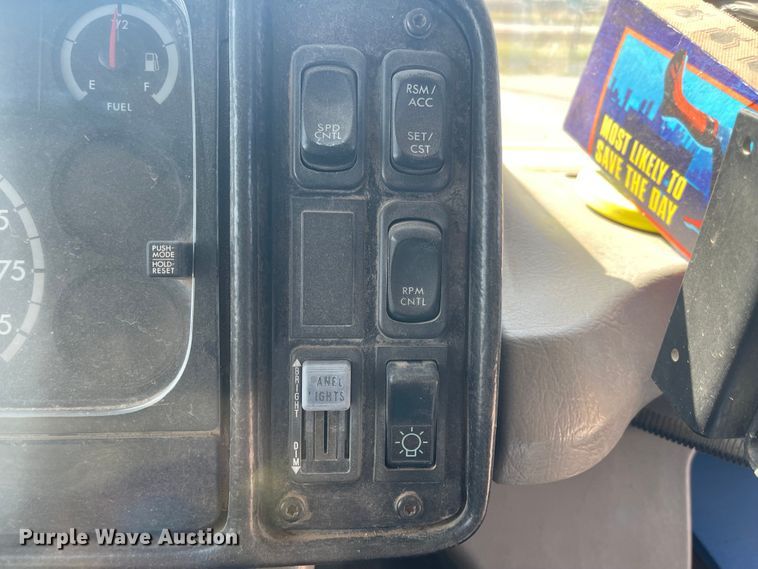 image for item MU9257 2004 Freightliner FS65  school bus