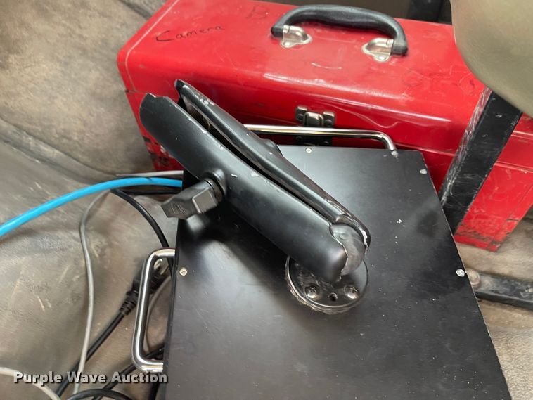 image for item MU9261 2003 Sterling L7500  sewer jetter truck