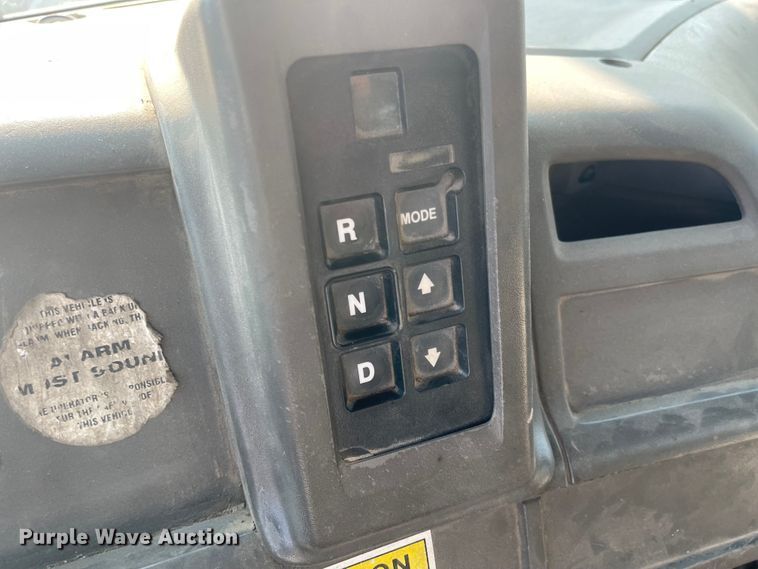 image for item MU9261 2003 Sterling L7500  sewer jetter truck