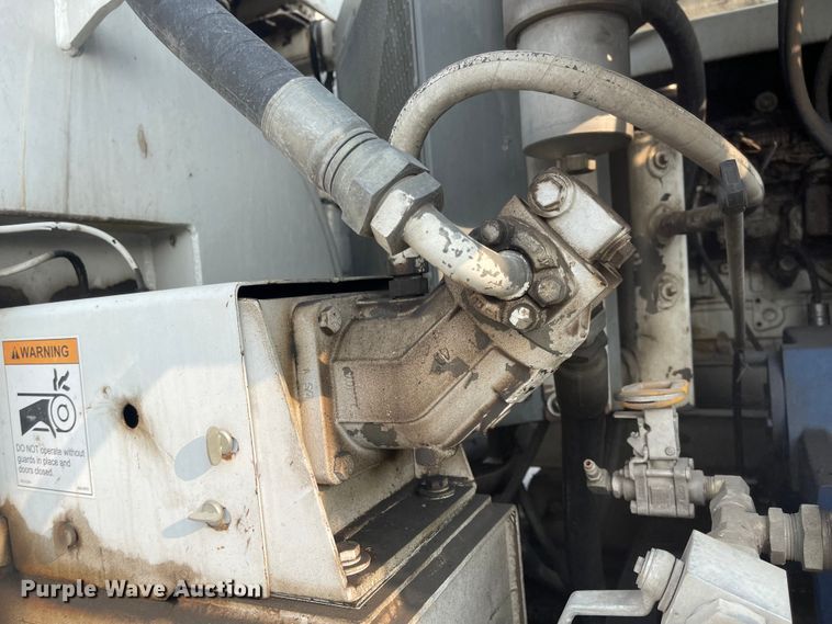 image for item MU9261 2003 Sterling L7500  sewer jetter truck