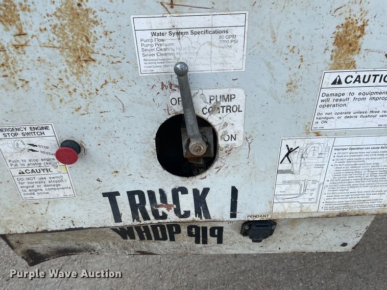 image for item MU9261 2003 Sterling L7500  sewer jetter truck