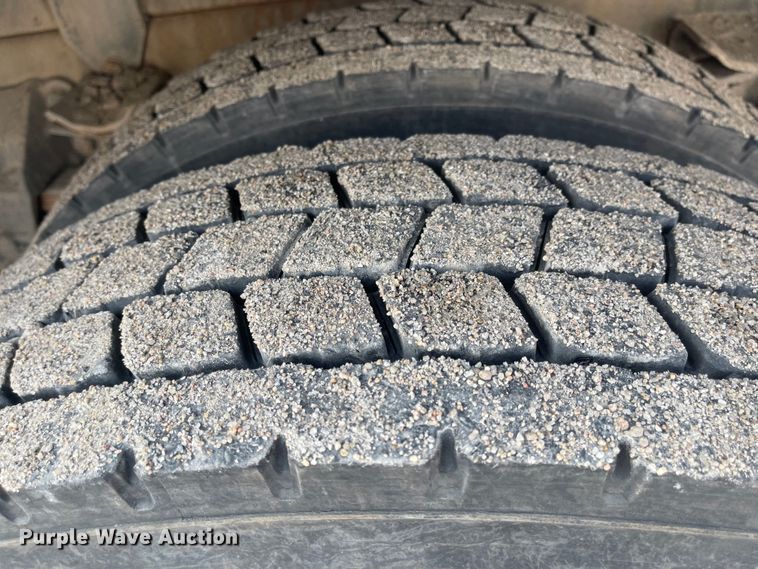 image for item MU9261 2003 Sterling L7500  sewer jetter truck