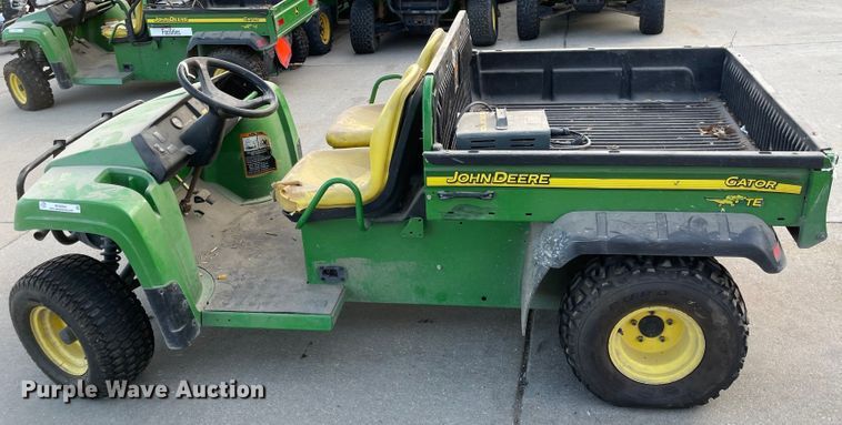 image for item MU9264 2009 John Deere TE Gator  utility vehicle