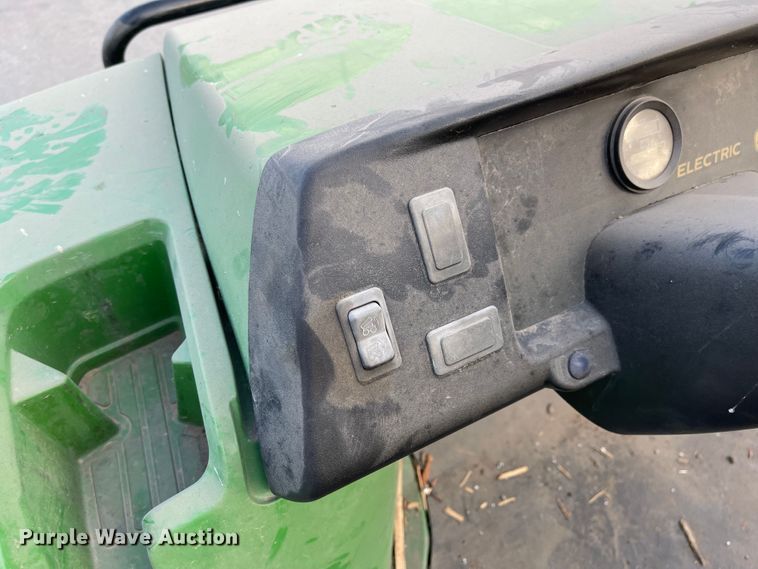 image for item MU9264 2009 John Deere TE Gator  utility vehicle