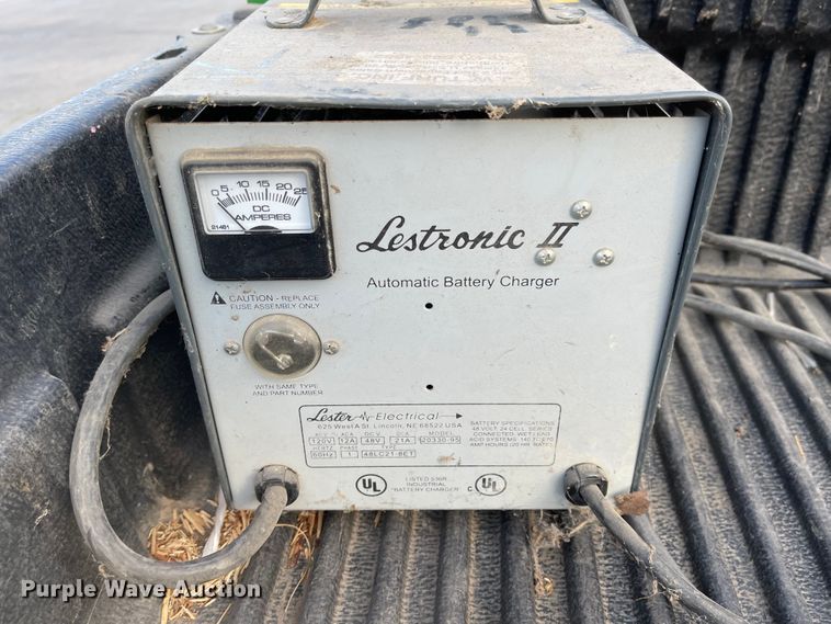 image for item MU9264 2009 John Deere TE Gator  utility vehicle