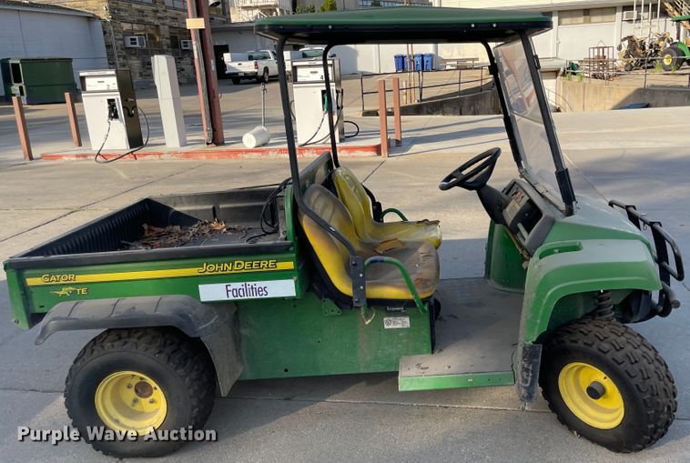 image for item MU9265 2009 John Deere TE Gator  utility vehicle