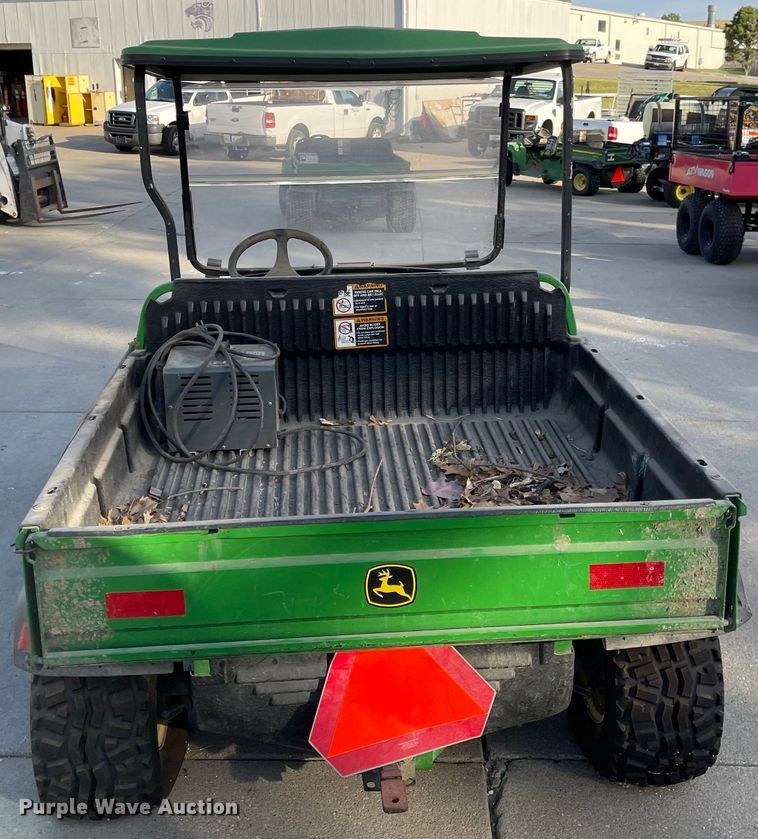 image for item MU9265 2009 John Deere TE Gator  utility vehicle