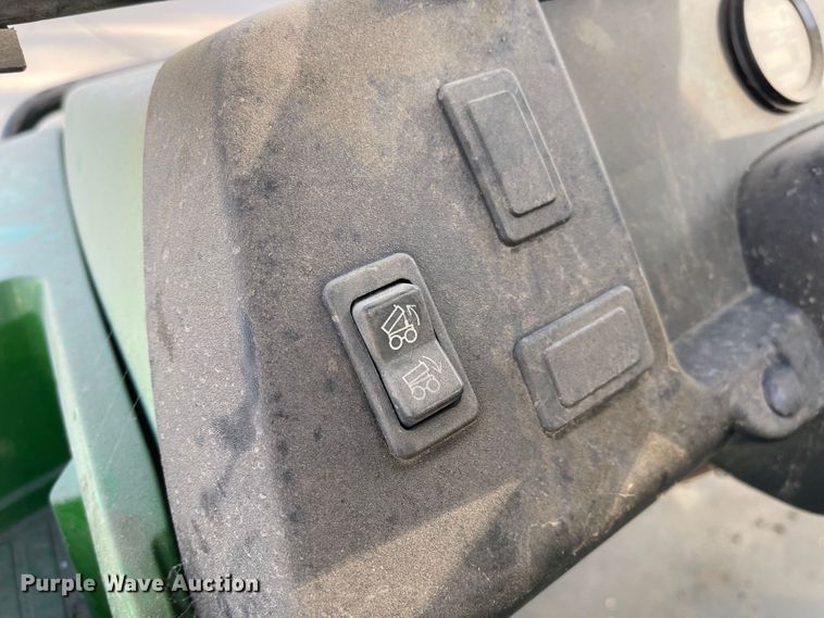 image for item MU9265 2009 John Deere TE Gator  utility vehicle