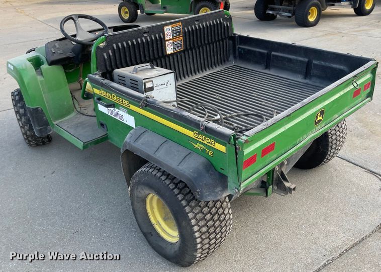 image for item MU9266 2009 John Deere TE Gator  utility vehicle