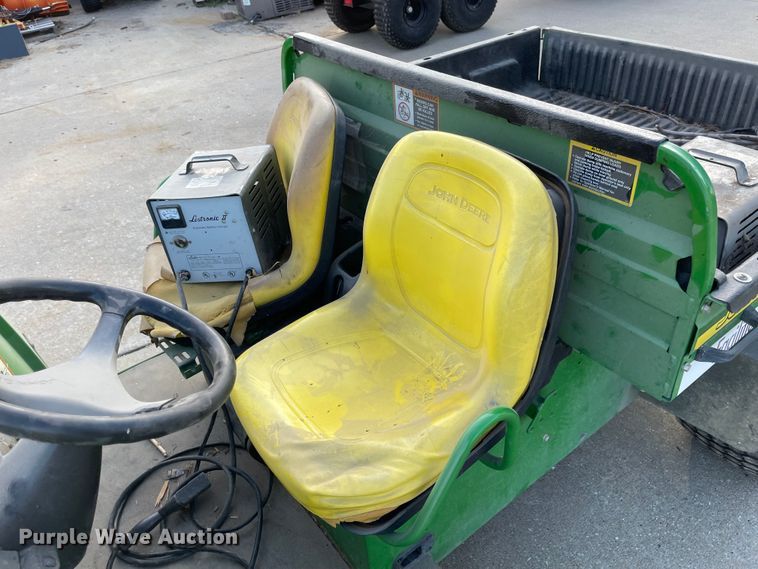 image for item MU9266 2009 John Deere TE Gator  utility vehicle