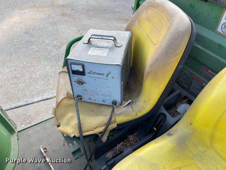 image for item MU9266 2009 John Deere TE Gator  utility vehicle