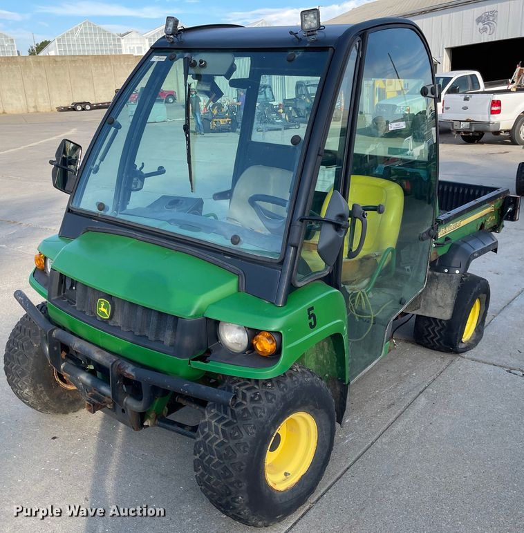 image for item MU9267 2006 John Deere HPX Gator  utility vehicle