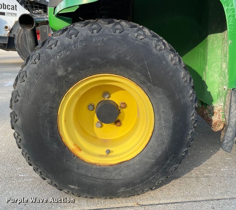 image for item MU9267 2006 John Deere HPX Gator  utility vehicle