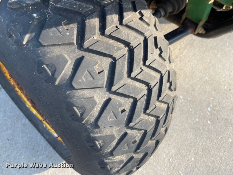 image for item MU9267 2006 John Deere HPX Gator  utility vehicle