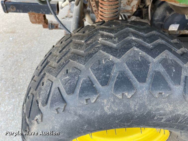 image for item MU9267 2006 John Deere HPX Gator  utility vehicle