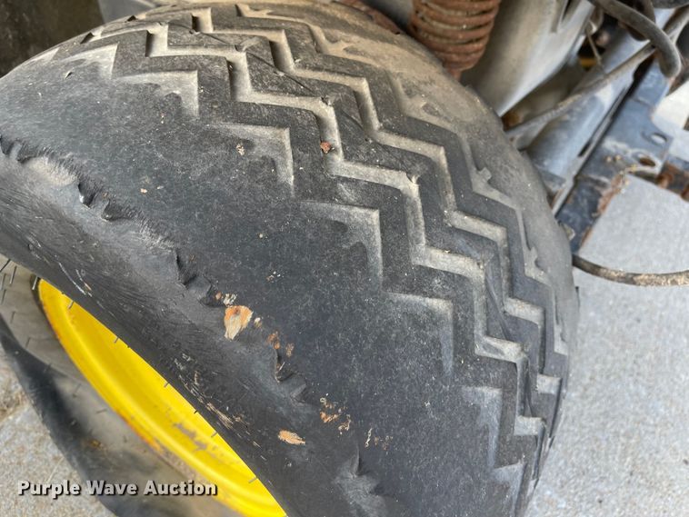 image for item MU9267 2006 John Deere HPX Gator  utility vehicle