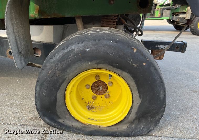 image for item MU9267 2006 John Deere HPX Gator  utility vehicle