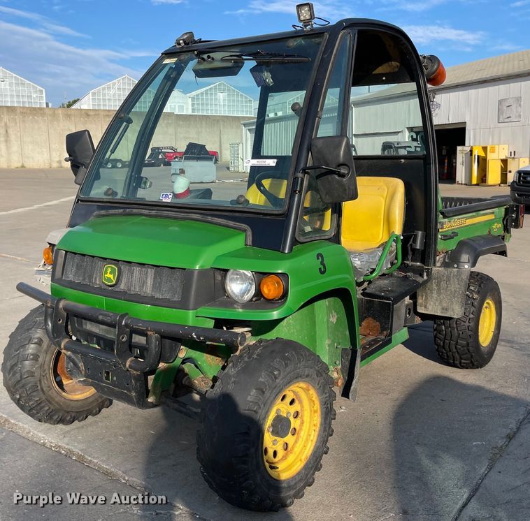 image for item MU9268 2006 John Deere HPX Gator  utility vehicle