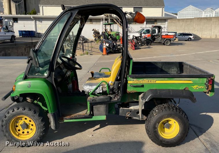 image for item MU9268 2006 John Deere HPX Gator  utility vehicle