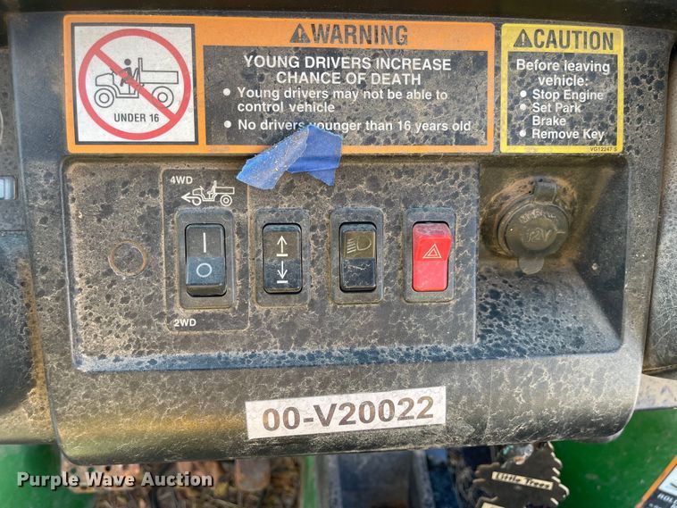 image for item MU9268 2006 John Deere HPX Gator  utility vehicle