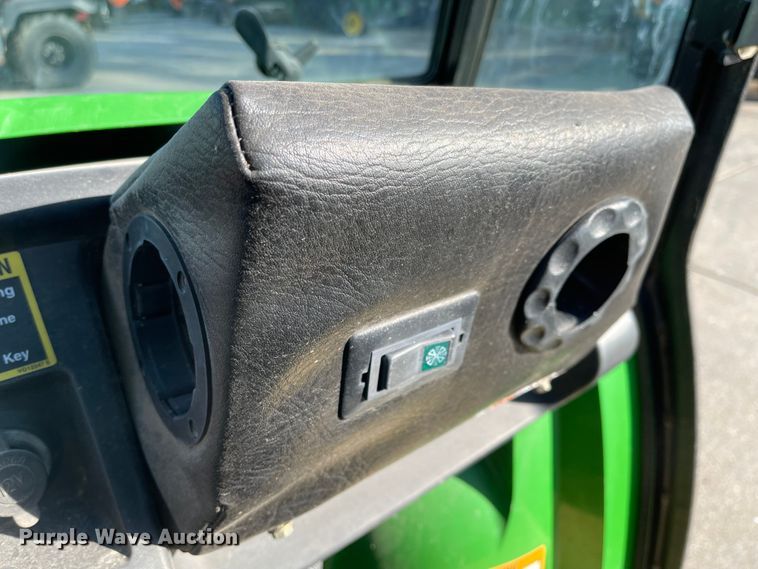 image for item MU9269 John Deere HPX Gator  utility vehicle