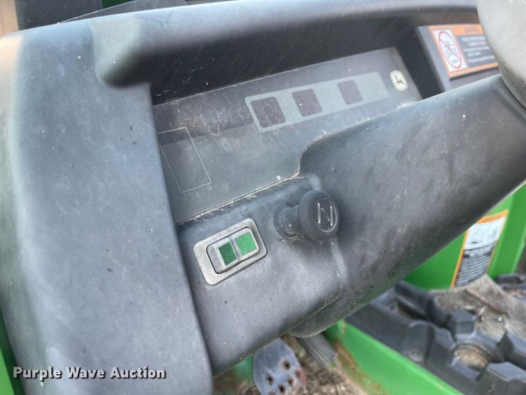 image for item MU9271 John Deere HPX Gator  utility vehicle