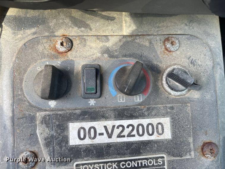 image for item MU9273 Bobcat  utility vehicle