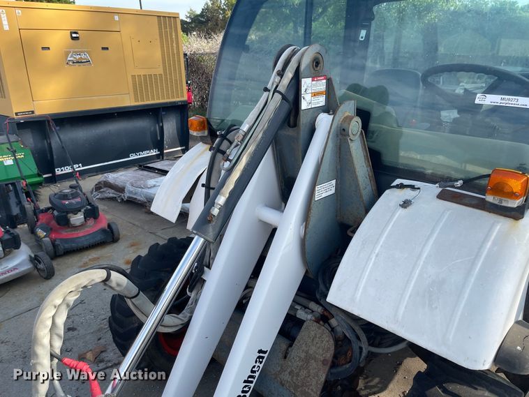 image for item MU9273 Bobcat  utility vehicle